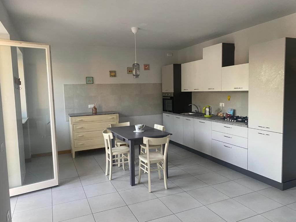 Casa Di Fiocco Apartment Bra Bagian luar foto
